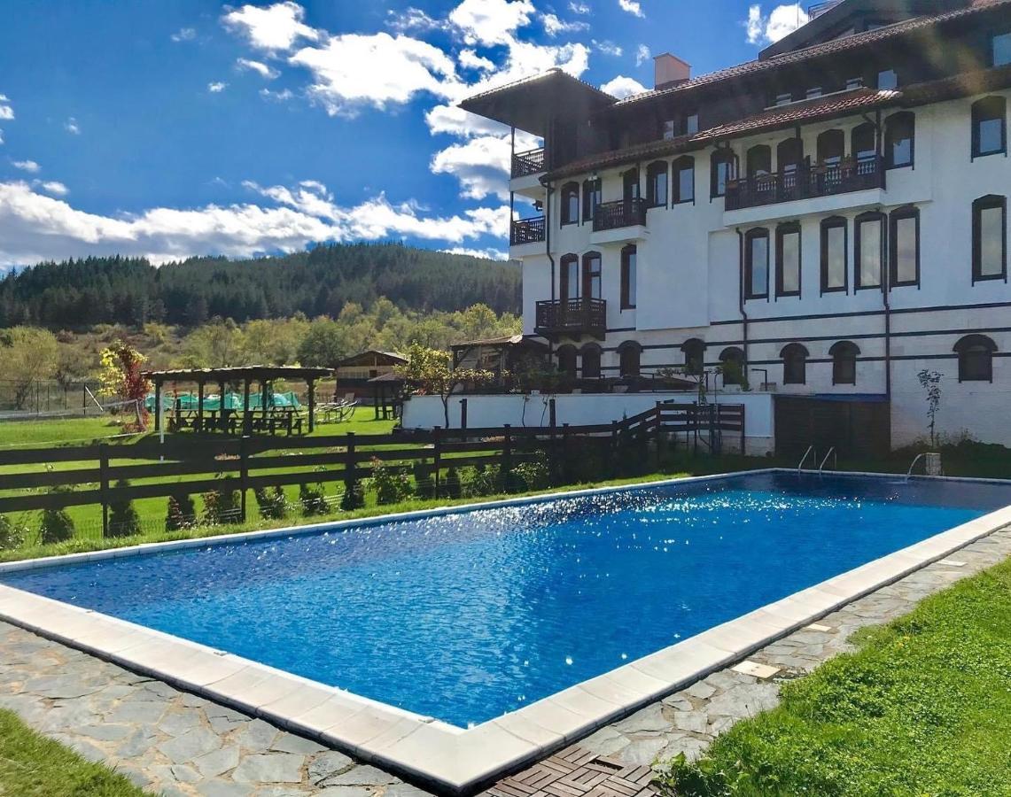 Hotel Orbel دوبرينيشت المظهر الخارجي الصورة