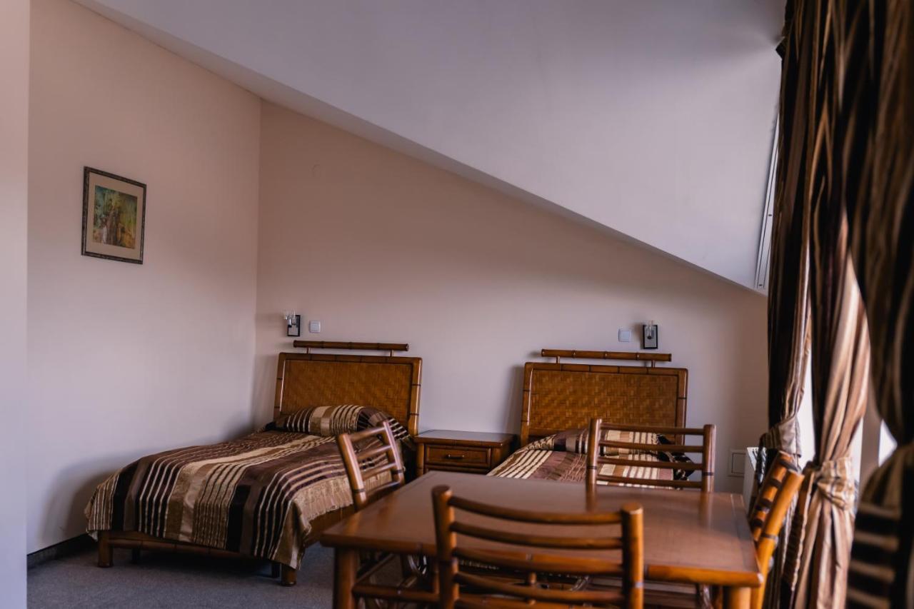Hotel Orbel دوبرينيشت المظهر الخارجي الصورة